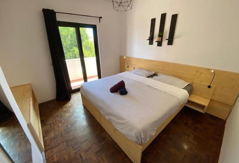 اتاق استاندارد با سرویس بهداشتی مشترک, Algarve Surf Camp & Hostel Sagres