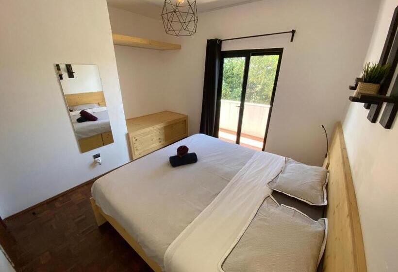 اتاق استاندارد با سرویس بهداشتی مشترک, Algarve Surf Camp & Hostel Sagres