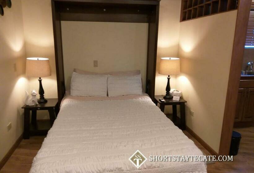 디럭스 주니어 스위트, Short Stay Tecate Hotel Boutique