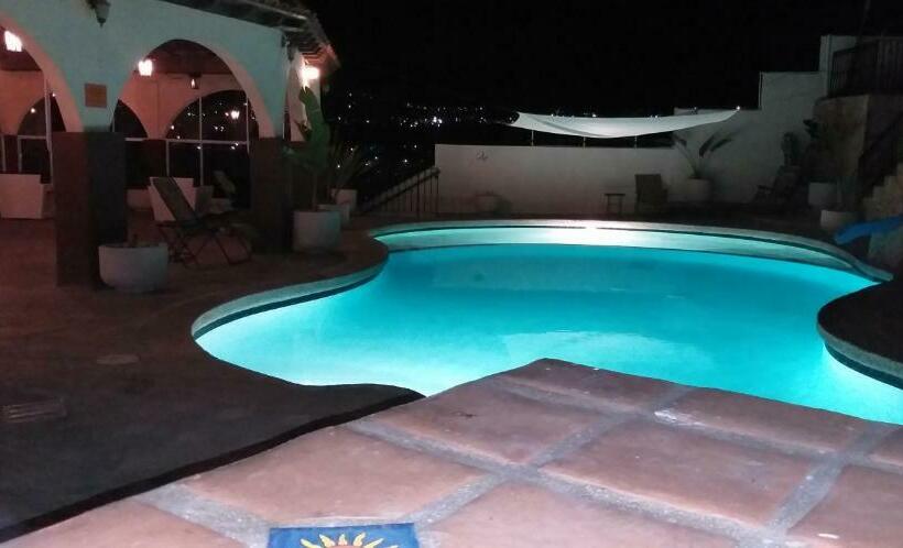 디럭스 주니어 스위트, Short Stay Tecate Hotel Boutique