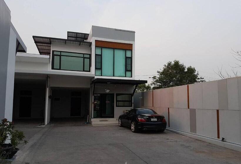 标准间, The 24 Resort