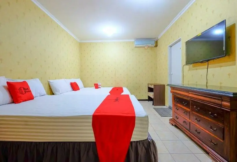 ファミリールーム, Reddoorz Near Universitas Diponegoro Semarang