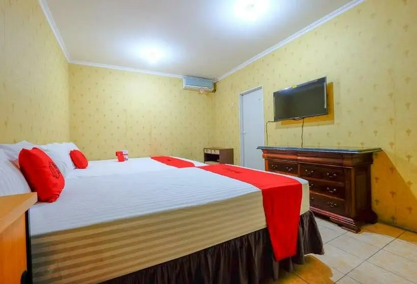 ファミリールーム, Reddoorz Near Universitas Diponegoro Semarang