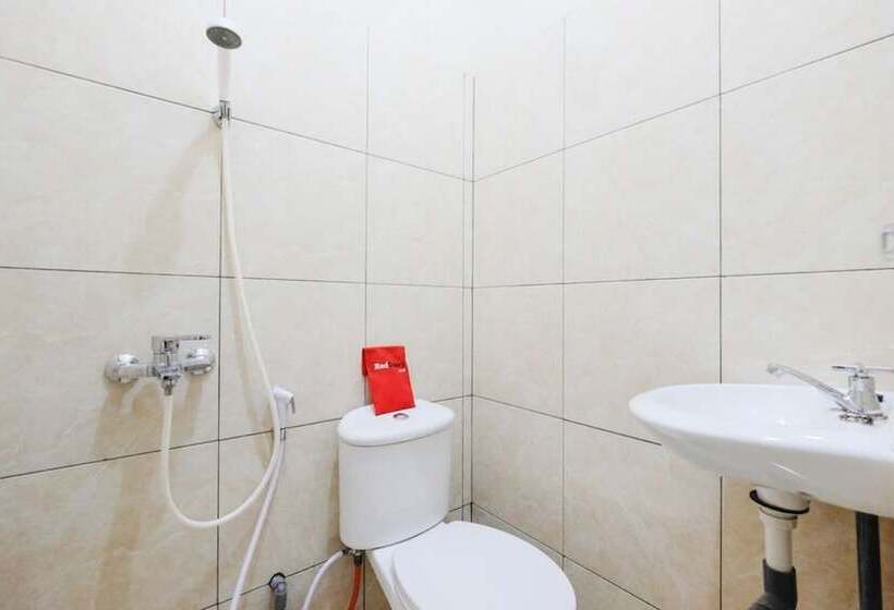 Номер Economy, Reddoorz Near Universitas Diponegoro Semarang