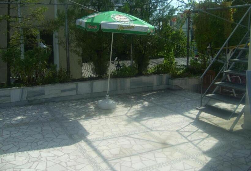 חדר סטנדרט, Family Hotel George