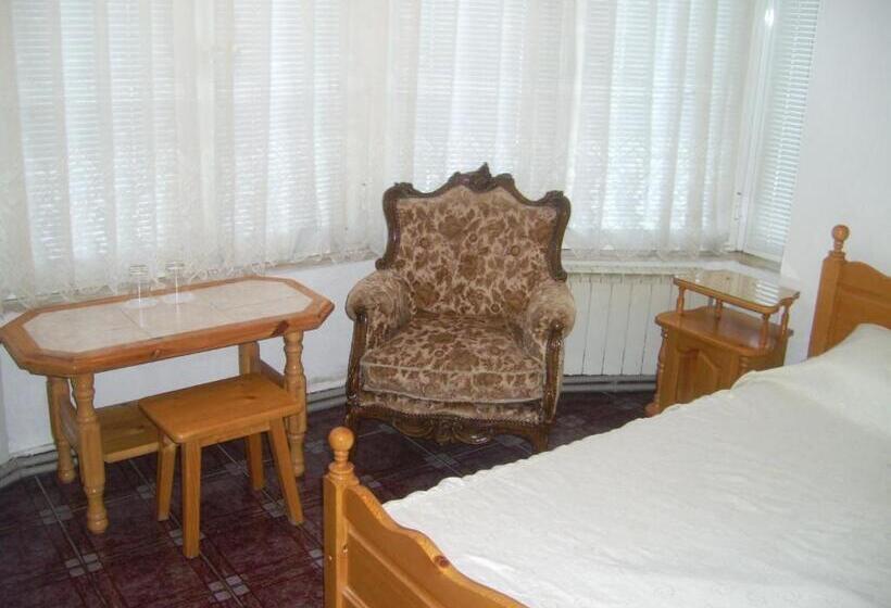 Номер Стандарт, Family Hotel George