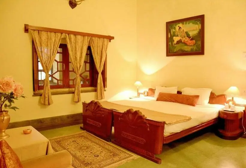 デラックスルーム, Bhanwar Vilas Palace