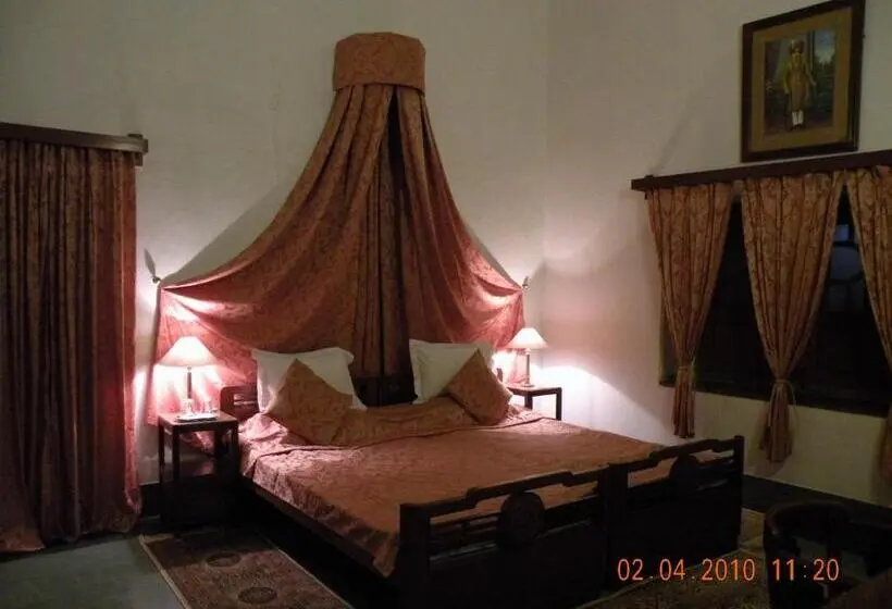 キングサイズベッドのデラックススイート, Bhanwar Vilas Palace