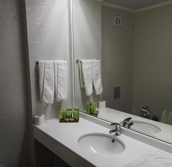 Номер Стандарт, Parish