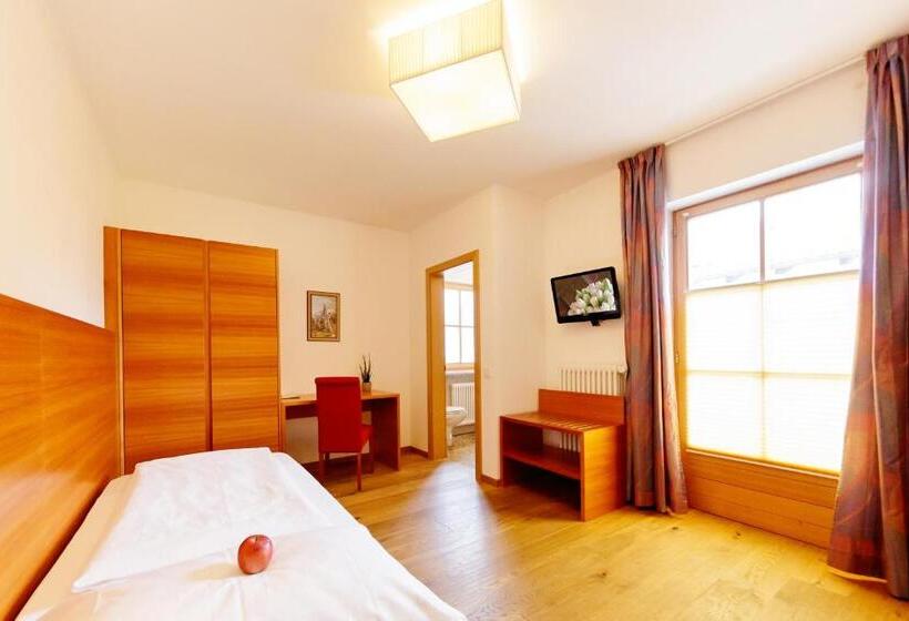 Номер Стандарт Индивидуальный, Teutschhaus