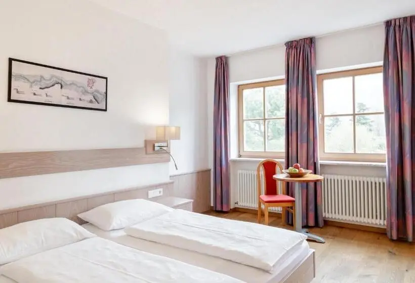 Standard-huone, Teutschhaus