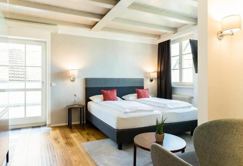 Номер Superior, Teutschhaus