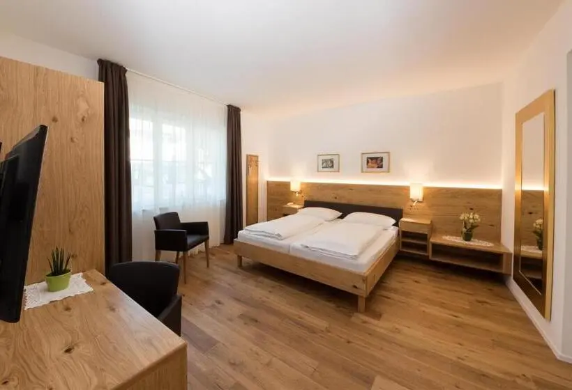 Superior-huone, Teutschhaus