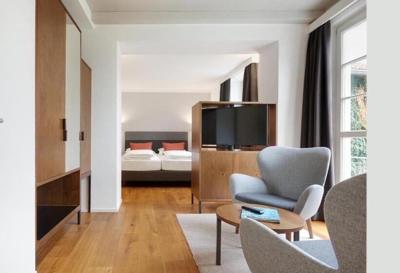 Полулюкс, Teutschhaus