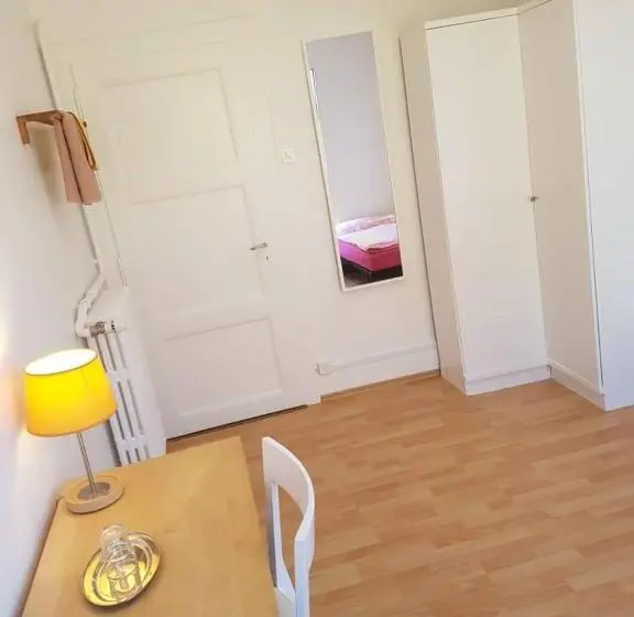 スタンダードシングルルーム, Chambres Meublées Prilly   Lausanne