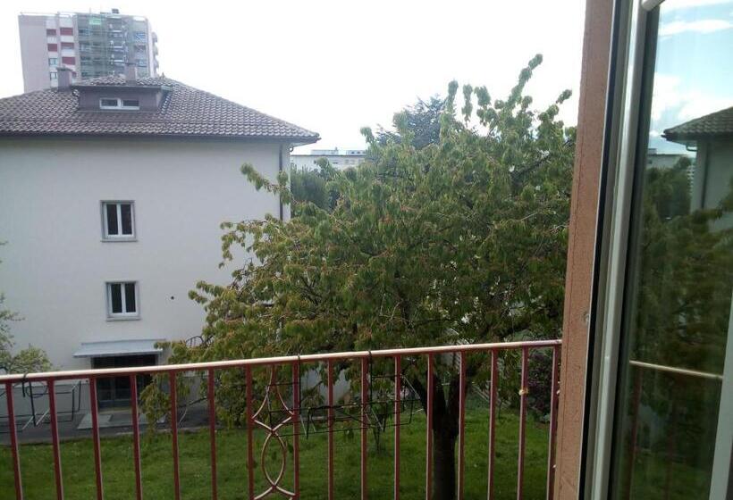 Номер Стандарт Индивидуальный с Балконом, Chambres Meublées Prilly   Lausanne