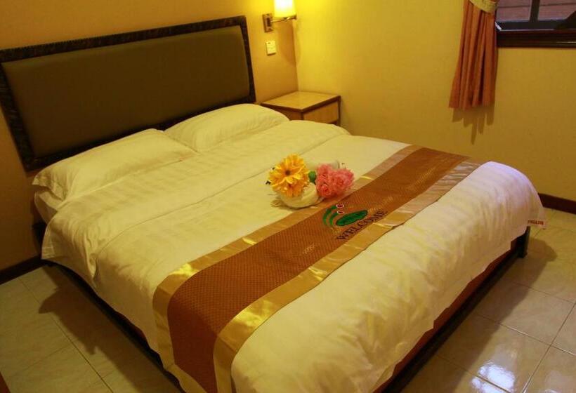 标准间, Six Villa Inn