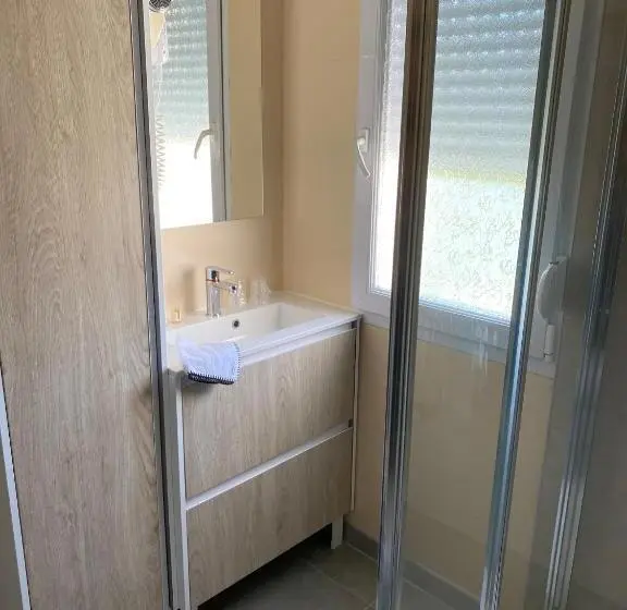 バルコニー付きスタンダードルーム, Chambre D Hotes Champagne Laval Louis
