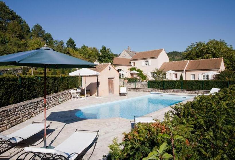 Четырехместный Номер Стандарт, Domaine De La Combotte