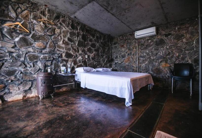 اتاق استاندارد با چشم‌انداز دریاچه, La Wayaba