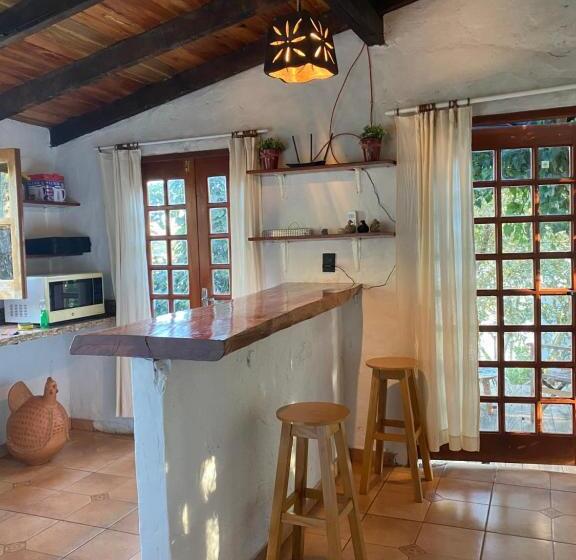 اتاق خانوادگی با سرویس بهداشتی مشترک, La Wayaba