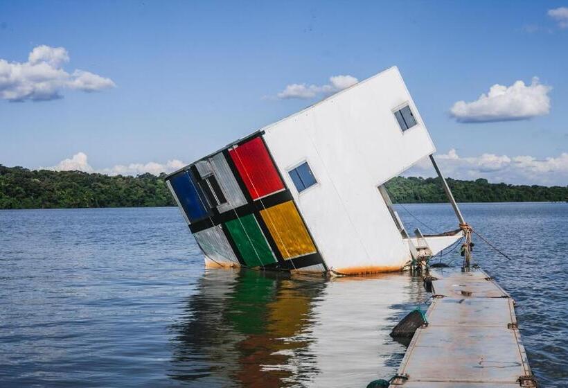 اتاق استاندارد, La Wayaba