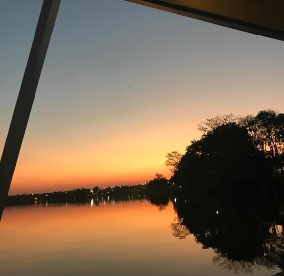 اتاق استاندارد, La Wayaba