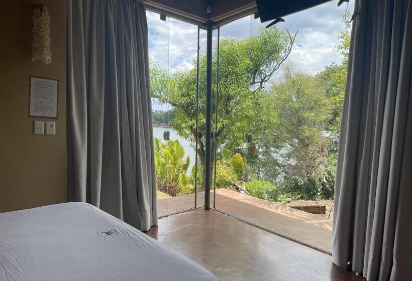 اتاق استاندارد با چشم‌انداز باغ, La Wayaba