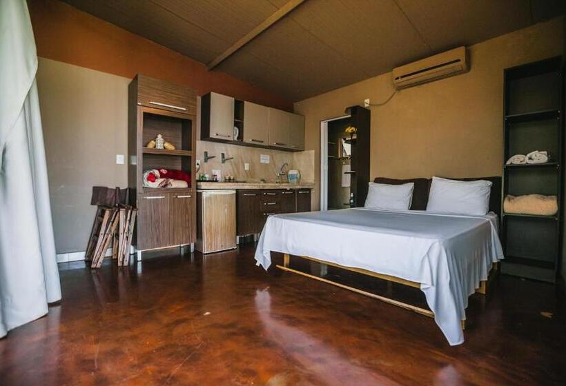 اتاق استاندارد با چشم‌انداز باغ, La Wayaba