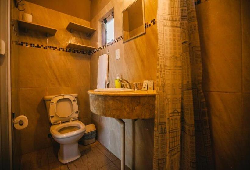 اتاق استاندارد با چشم‌انداز باغ, La Wayaba