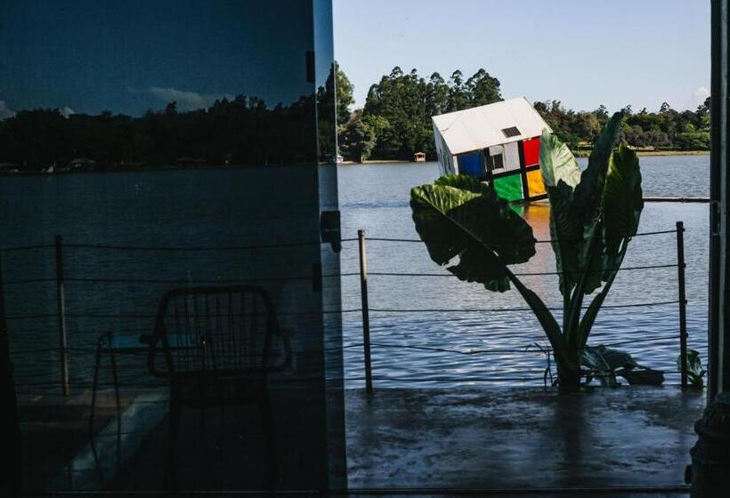 اتاق استاندارد با چشم‌انداز دریاچه, La Wayaba