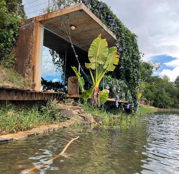 اتاق استاندارد با چشم‌انداز دریاچه, La Wayaba