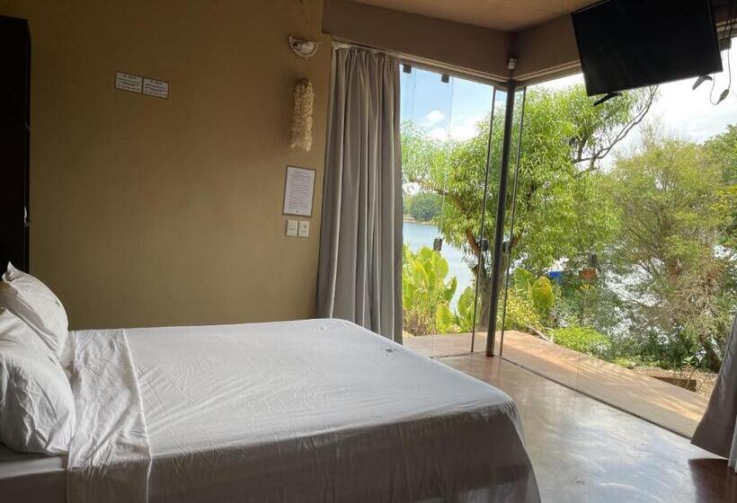 اتاق استاندارد با چشم‌انداز باغ, La Wayaba