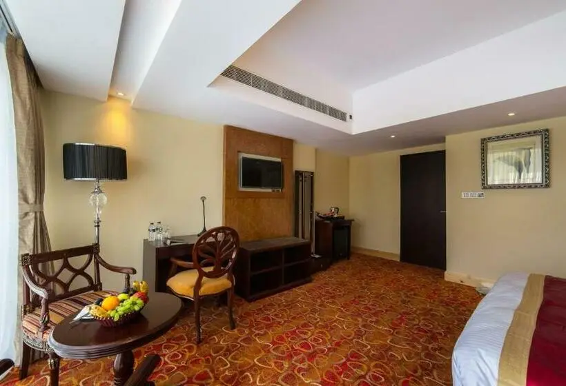 سوئیت رویال, Grand Palace Hotel & Resorts Rangpur
