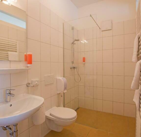 חדר סטנדרט עם מרפסת, Brauereigasthof Amberger