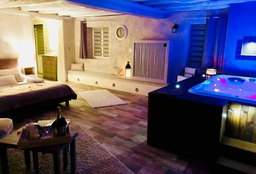 ハイドロマッサージバス付きスイート, Domaine De Vandenesse Et Spa
