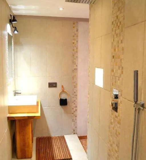 スーペリアールーム, Domaine De Vandenesse Et Spa