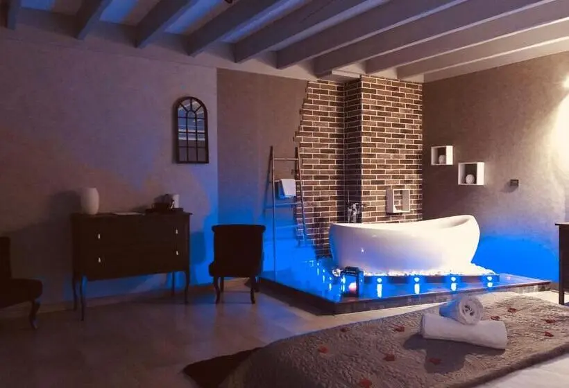 デラックスルーム, Domaine De Vandenesse Et Spa