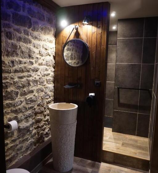 자쿠지 스위트, Domaine De Vandenesse Et Spa