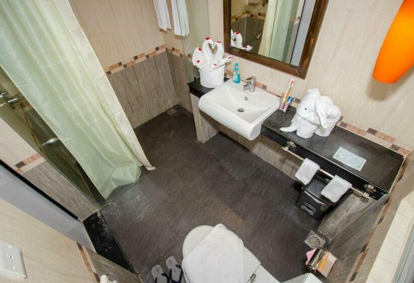 سوییت لوکس, Iqbal Manjil Serviced Apartment