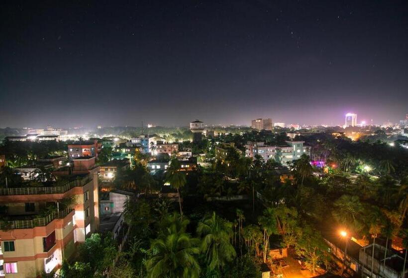 سوییت لوکس, Iqbal Manjil Serviced Apartment