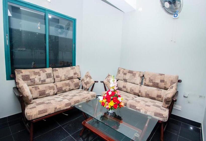 سوییت سوپریور, Iqbal Manjil Serviced Apartment
