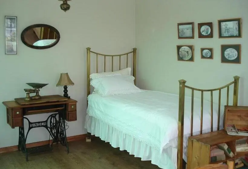 スタンダードトリプルルーム, Makoadi Farms Guesthouse