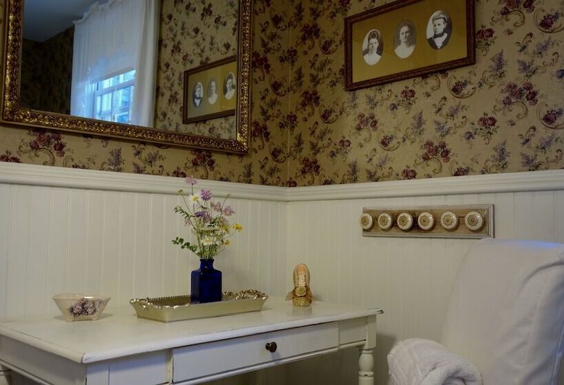 غرفة قياسية مطلّة علي الحديقة, Acadia Bay Inn