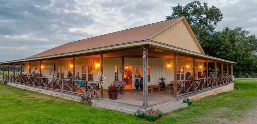 חדר סטנדרט עם מיטת קינג, Round Top