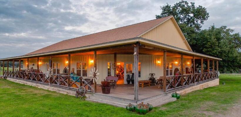 חדר סטנדרט, Round Top