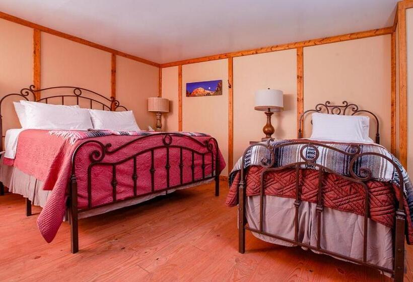 חדר סטנדרט עם מיטת קינג, Round Top