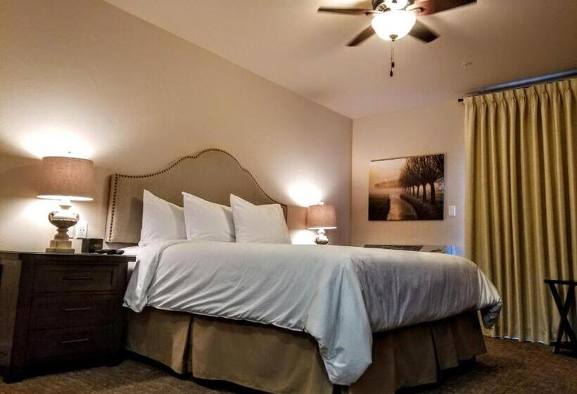 غرفة سوبيريور سرير كينج, Resort At Eagle Point Golf Club Lodging