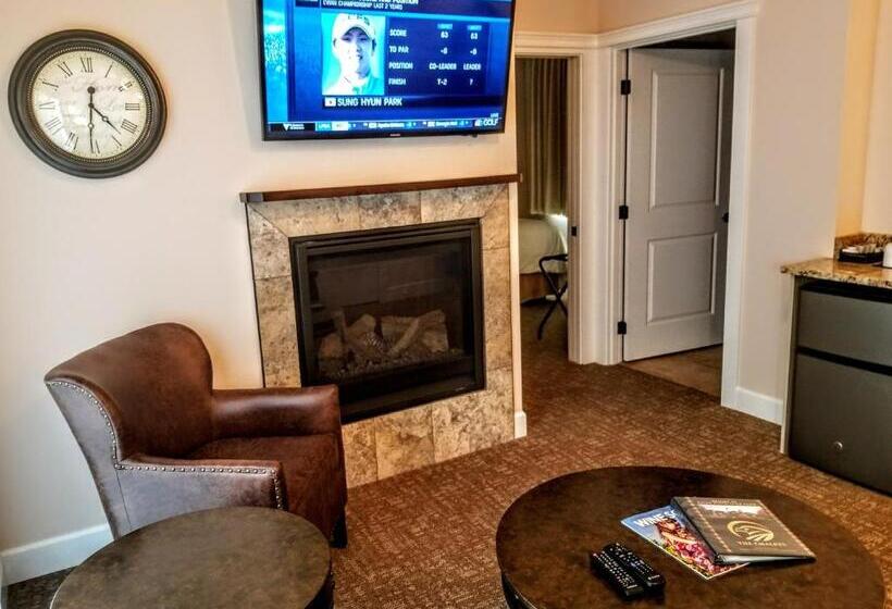 Президентский Люкс, Resort At Eagle Point Golf Club Lodging
