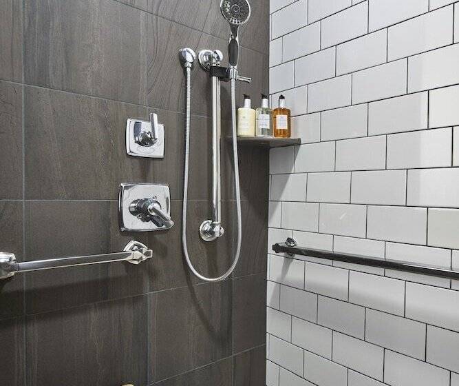 Habitación Estándar Adaptada para Discapacitados, The Hotel Landing